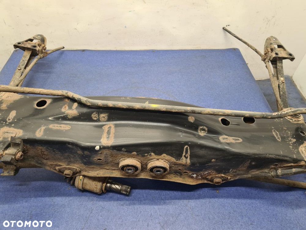 SUBARU FORESTER II LIFT 2.0B AUTOMAT BELKA ZAWIESZENIA TYŁ - 2