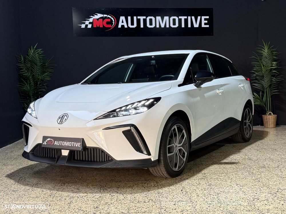 MG MG4 64 kWh Luxury - 1