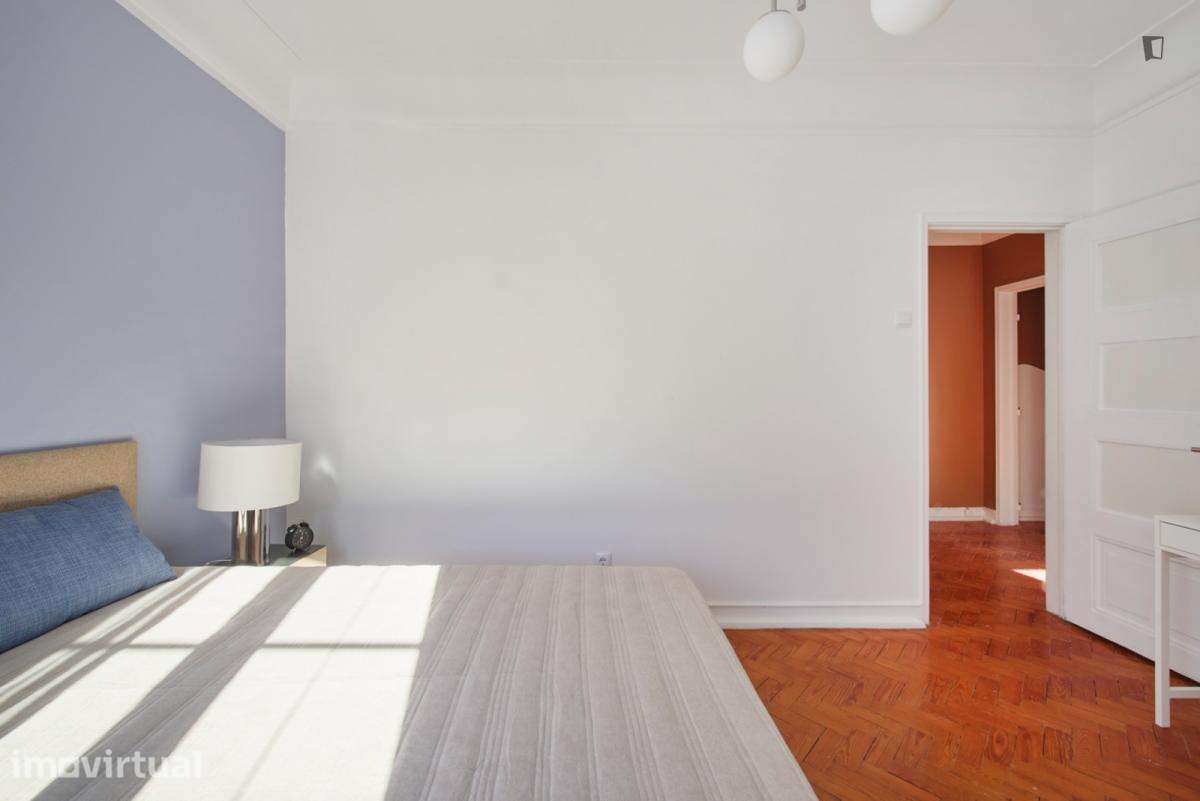 Quarto - localizado em Entrecampos Lisbon - Grande imagem: 5/17