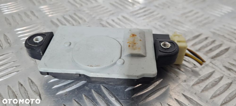 Ssangyong Actyon Sports II Siłownik Zamka Klapy Bagażnika - 4