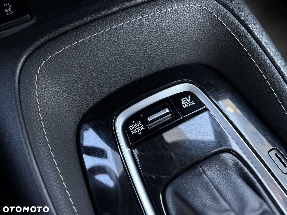 Toyota Corolla 1.8 Hybrid GPF Comfort - 29