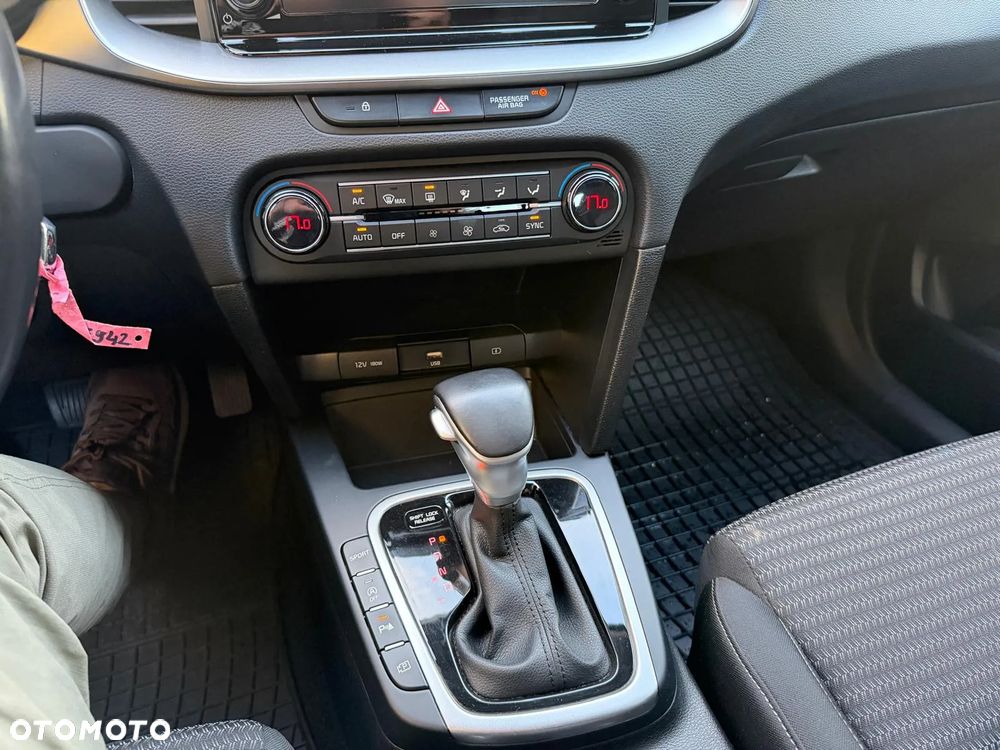 Kia Ceed 1.5 T-GDI M DCT - 18