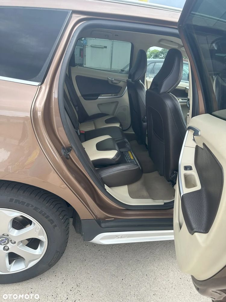 Volvo XC 60 D5 AWD Summum - 25