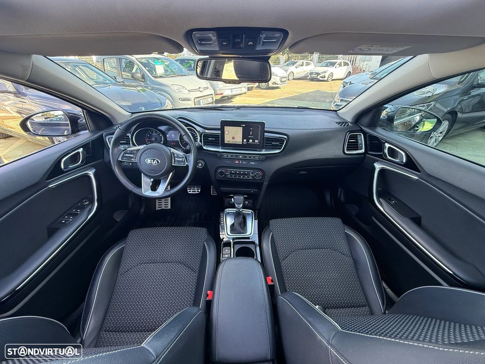 Kia Ceed SW 1.4 T-GDI DCT OPF Platinum Edition - 18