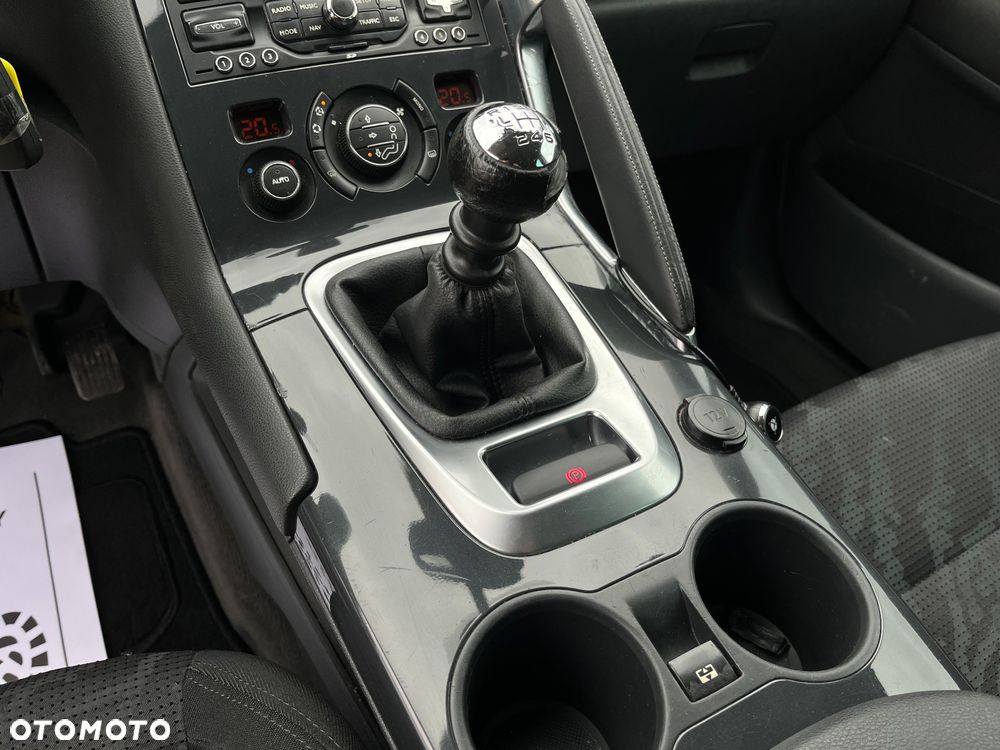 Peugeot 3008 HDi FAP 150 Platinum - 19