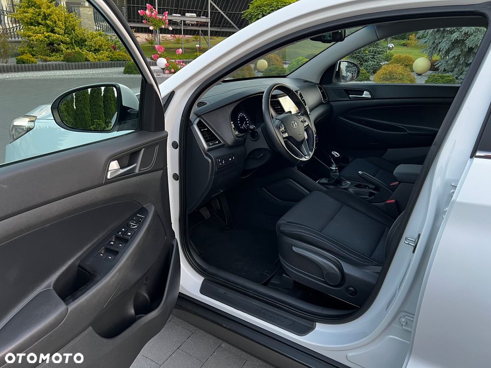 Hyundai Tucson blue 1.6 GDi 2WD Navi - 18