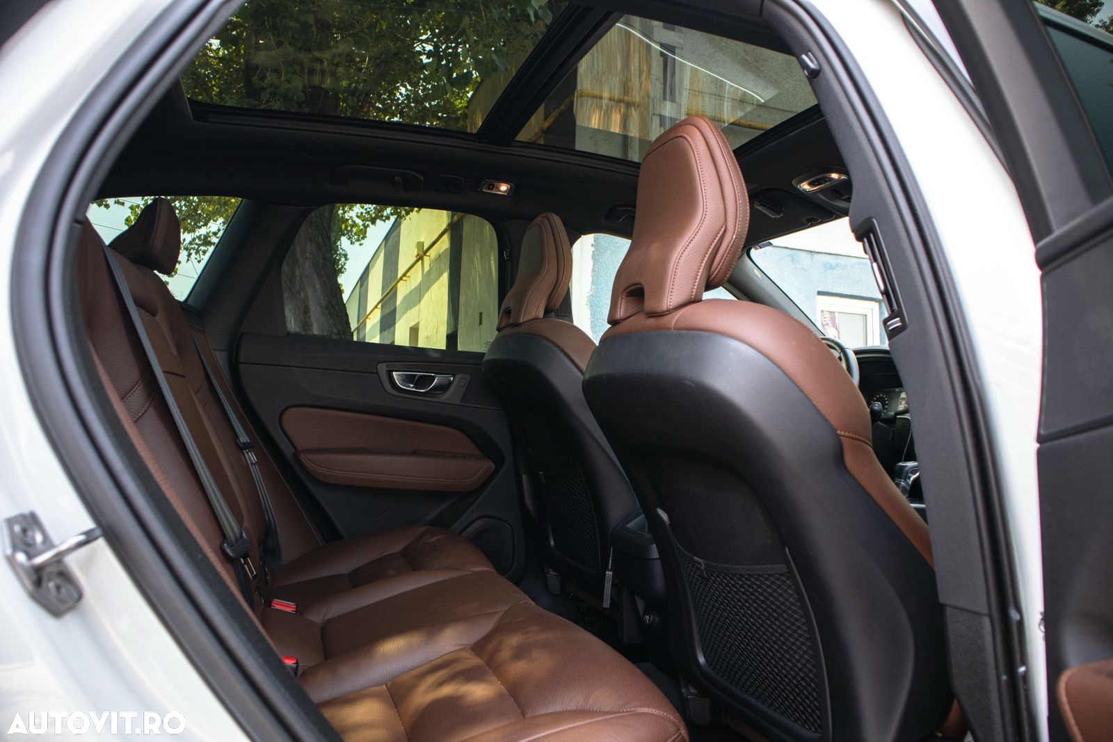 Volvo XC 60 D4 Inscription - 12