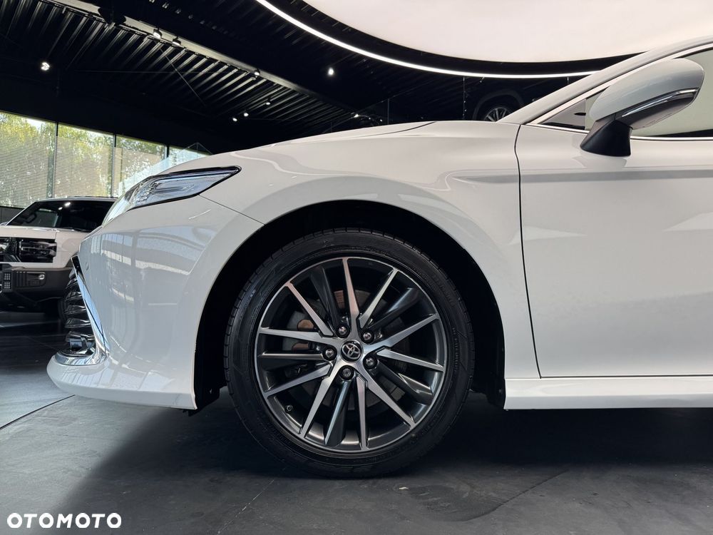 Toyota Camry 2.5 Hybrid Executive CVT - 20