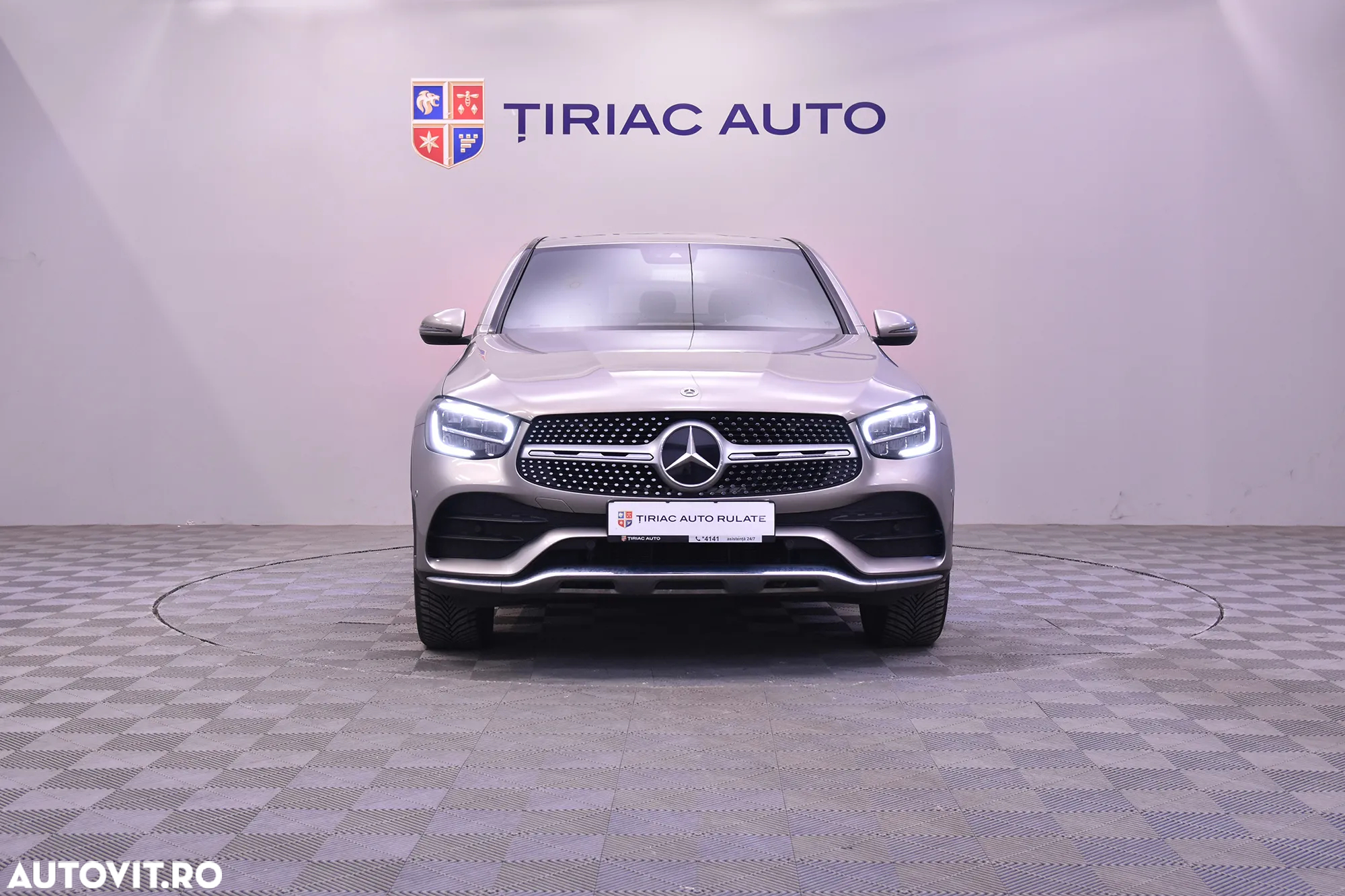 Mercedes-Benz GLC Coupe 300 e 4MATIC - 8