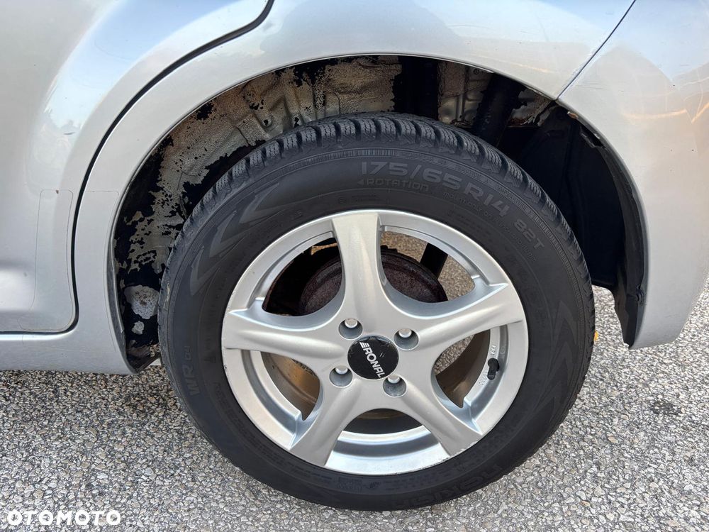 Daihatsu Sirion 1.3 - 20