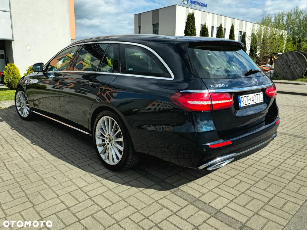 Mercedes-Benz Klasa E 200 d 9G-TRONIC Exclusive - 5