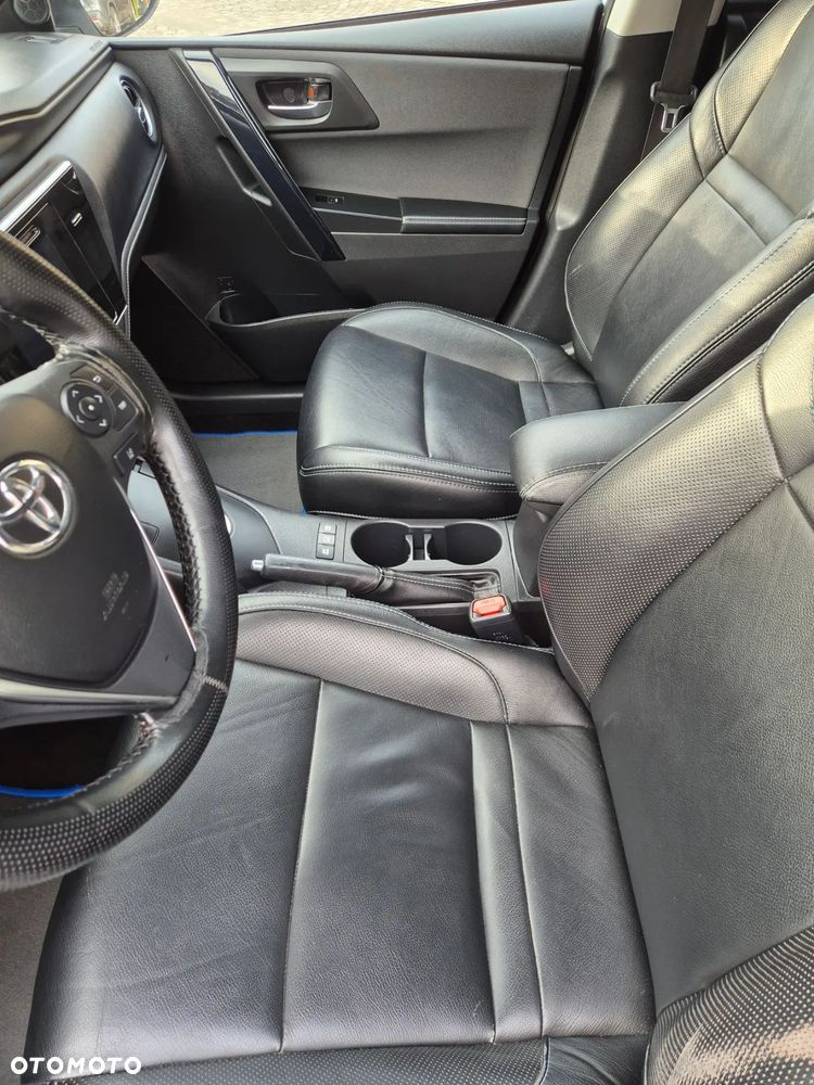 Toyota Auris Hybrid 135 Comfort - 3