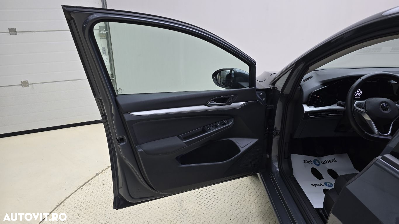 Volkswagen Golf 2.0 TDI Life - 10