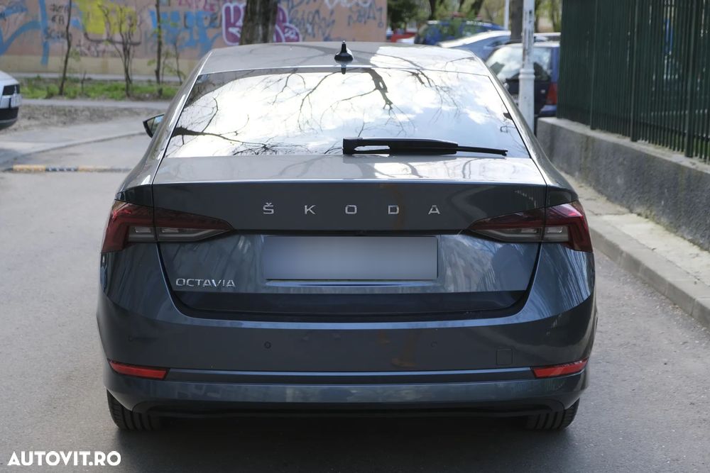 Skoda Octavia 2.0 TDI DSG Style - 2