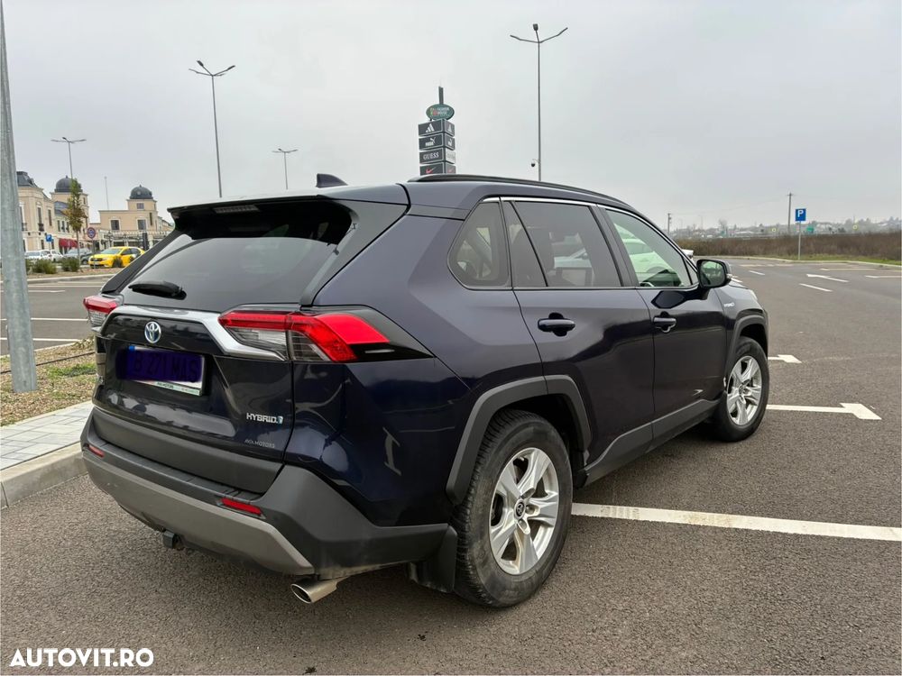 Toyota RAV4 - 3