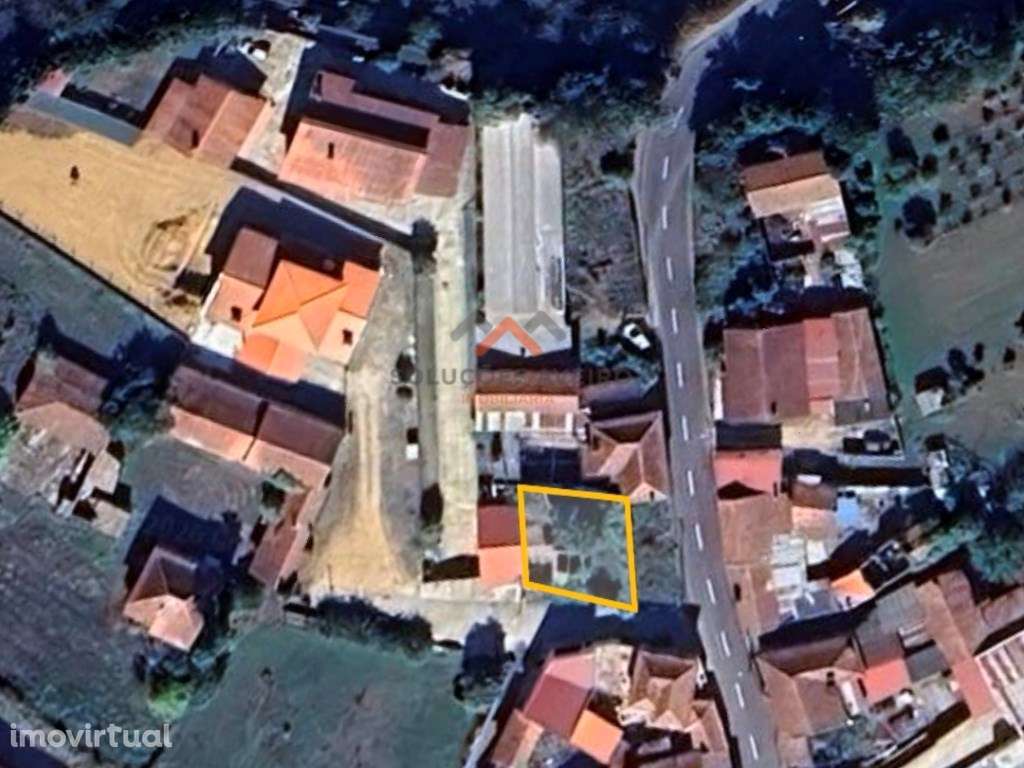 Moradia T2 Independente com Terreno e Anexos - Para Restauro - Grande imagem: 4/10