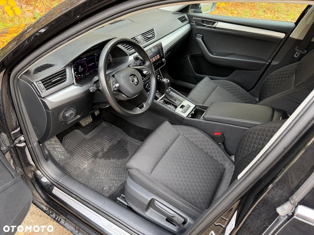 Skoda Superb 2.0 TDI SCR Ambition DSG - 8