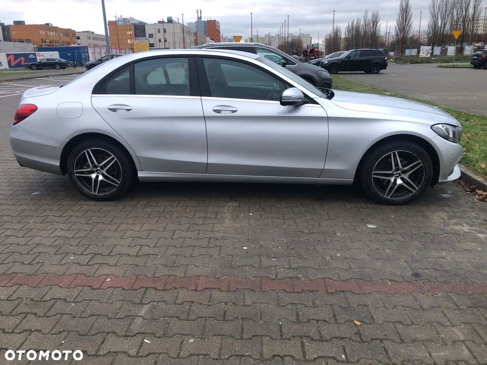 Mercedes-Benz Klasa C 180 (BlueTEC) d 7G-TRONIC - 4