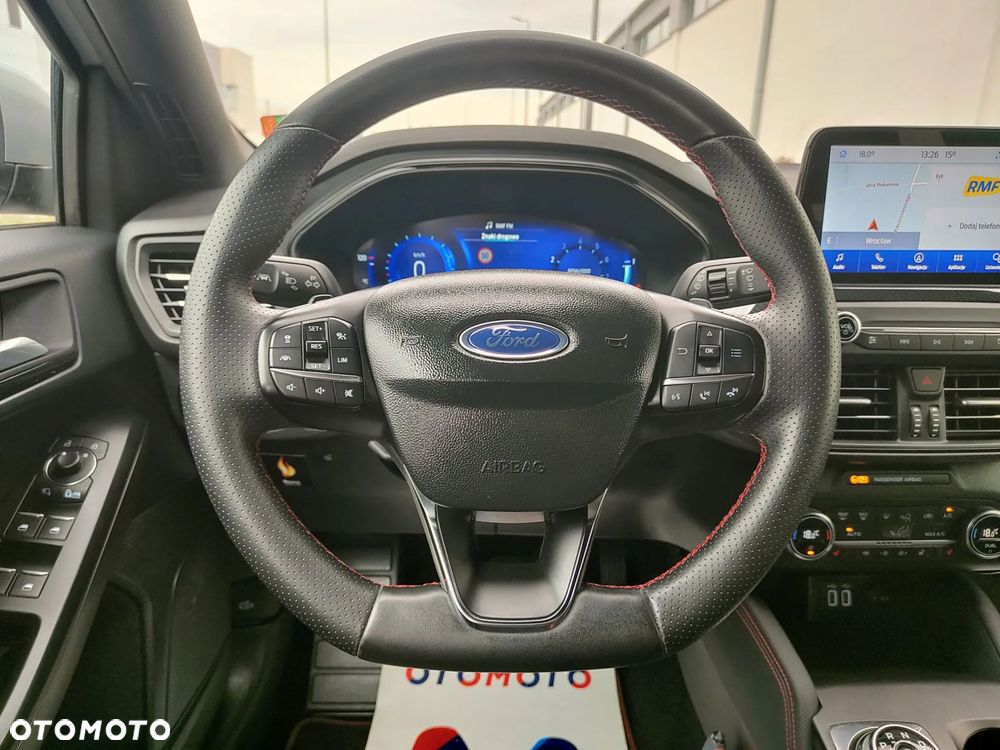 Ford Focus 1.5 EcoBoost Start-Stopp-System ST-LINE X - 17