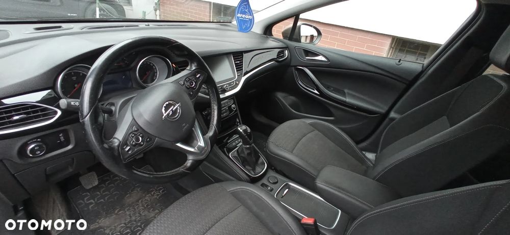 Opel Astra 1.4 Turbo Innovation - 9