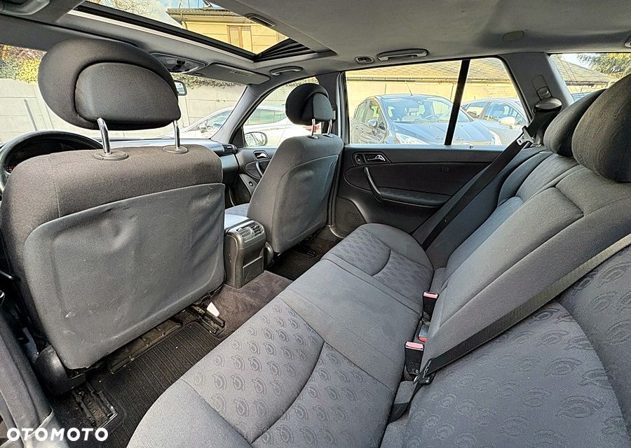 Mercedes-Benz Klasa C 200 T Kompressor Avantgarde - 17