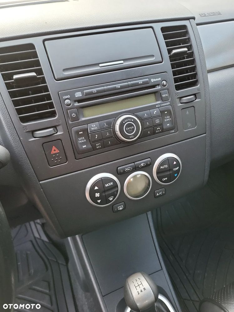 Nissan Tiida 1.6 Visia - 22