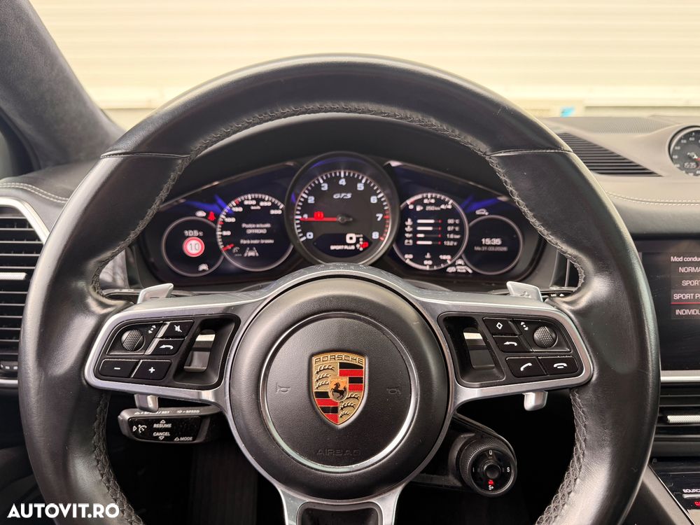 Porsche Cayenne - 12