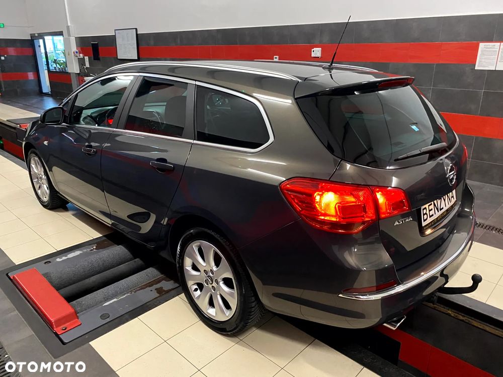 Opel Astra 1.4 T Sport S&S EU6 - 8