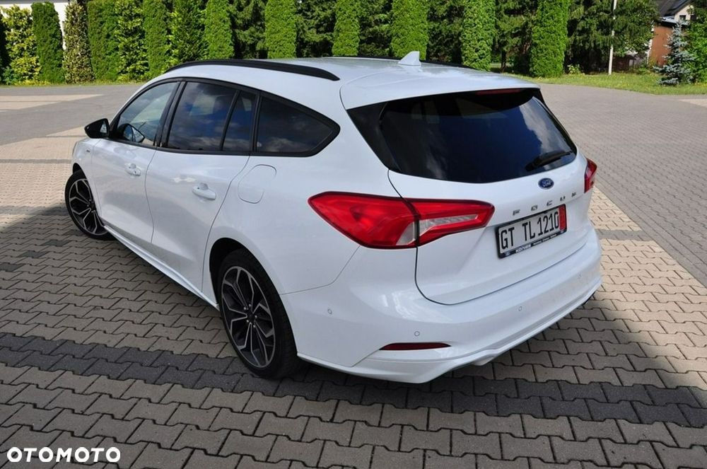 Ford Focus - 24