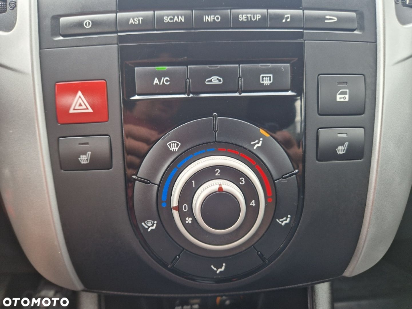 Kia Venga - 13