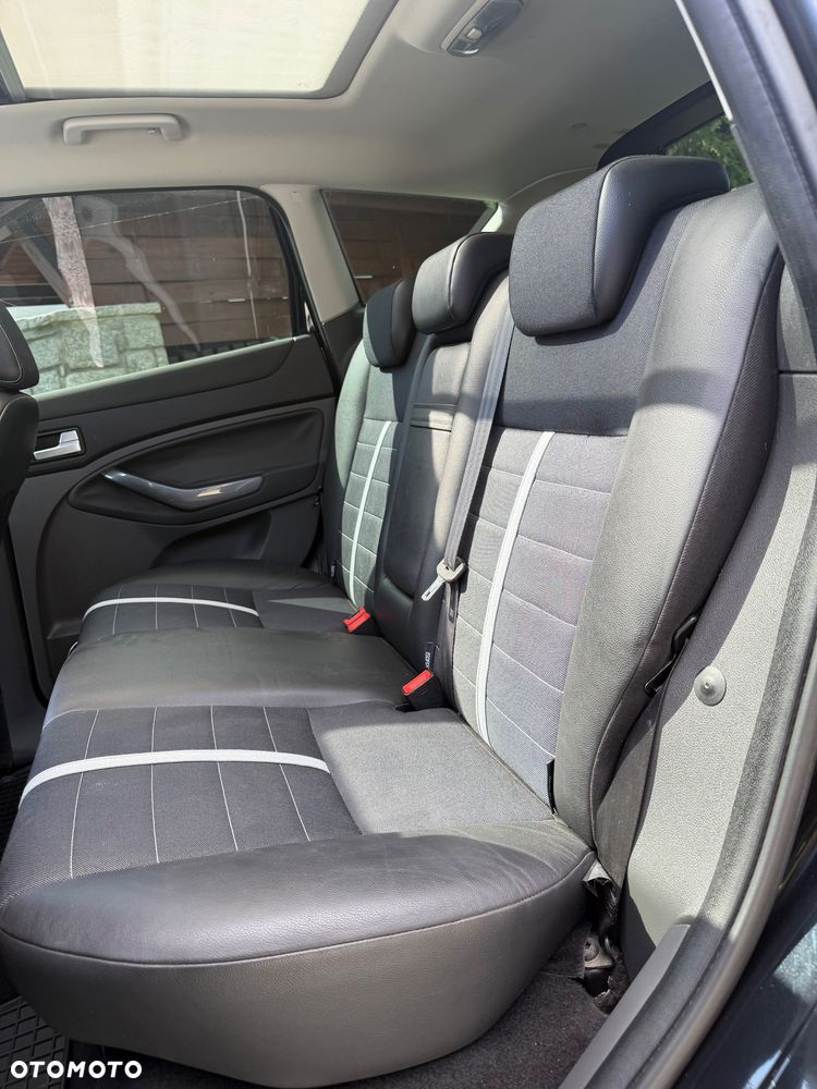 Ford Kuga 2.0 TDCi 4x4 Titanium - 19