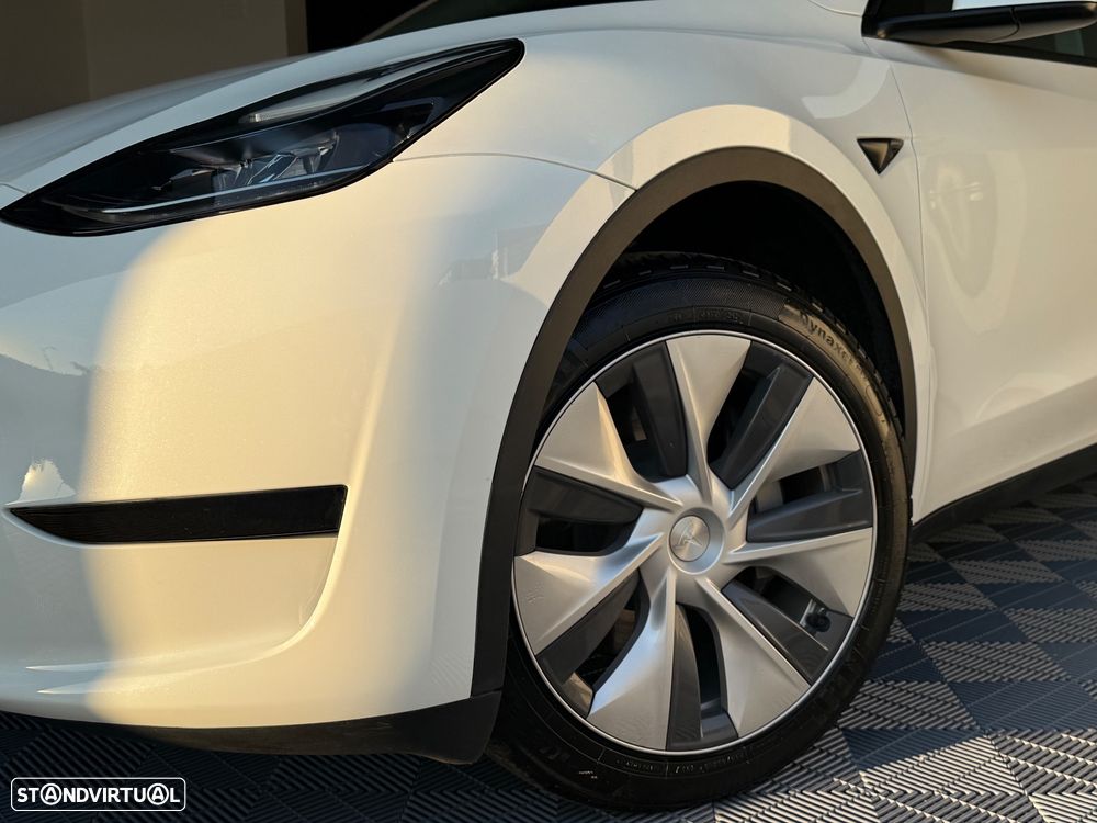 Tesla Model Y Standard - 15