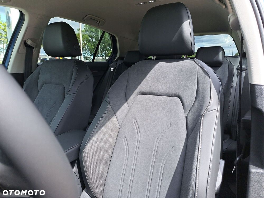 Volkswagen Golf - 12