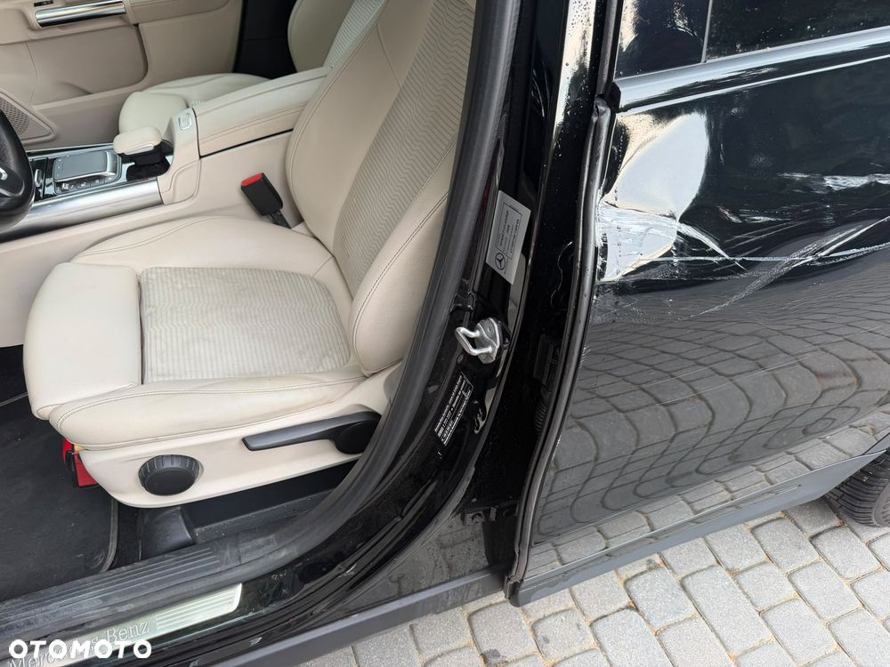 Mercedes-Benz GLA 200 d - 19