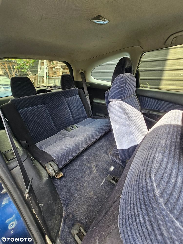 Honda Stream 1.7i ES - 4