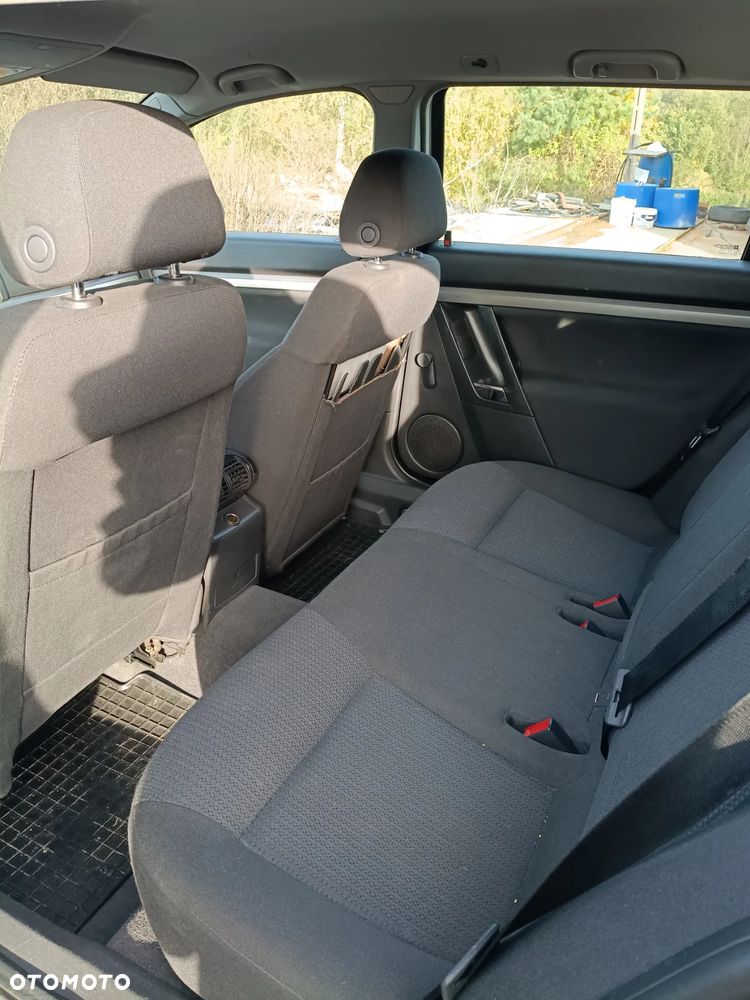 Opel Vectra 1.8 - 10