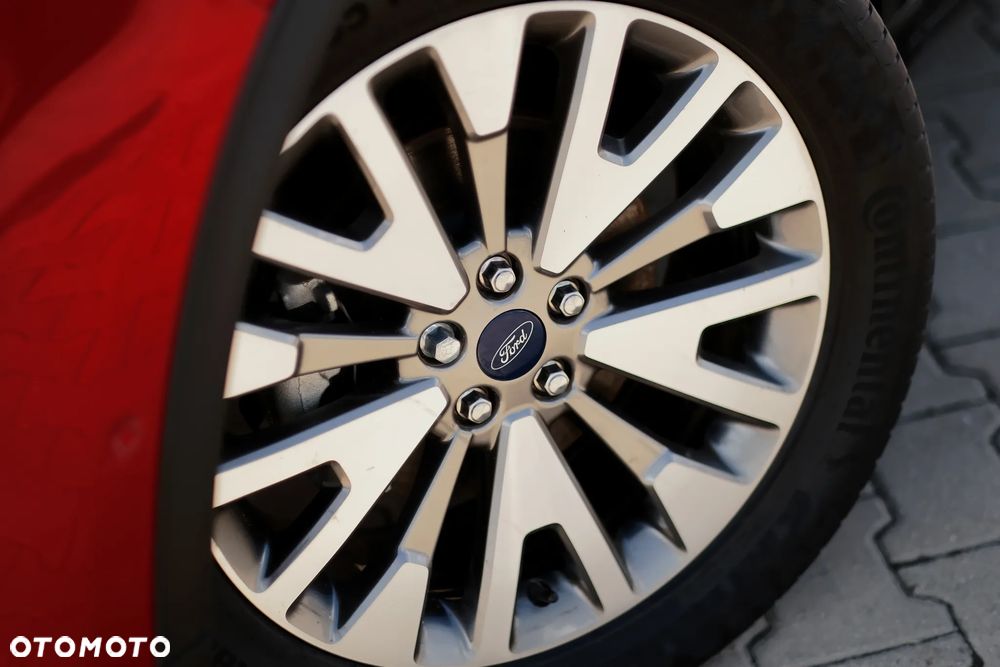 Ford Kuga - 16