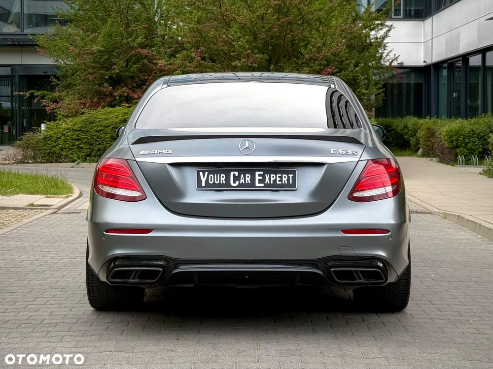 Mercedes-Benz Klasa E - 8