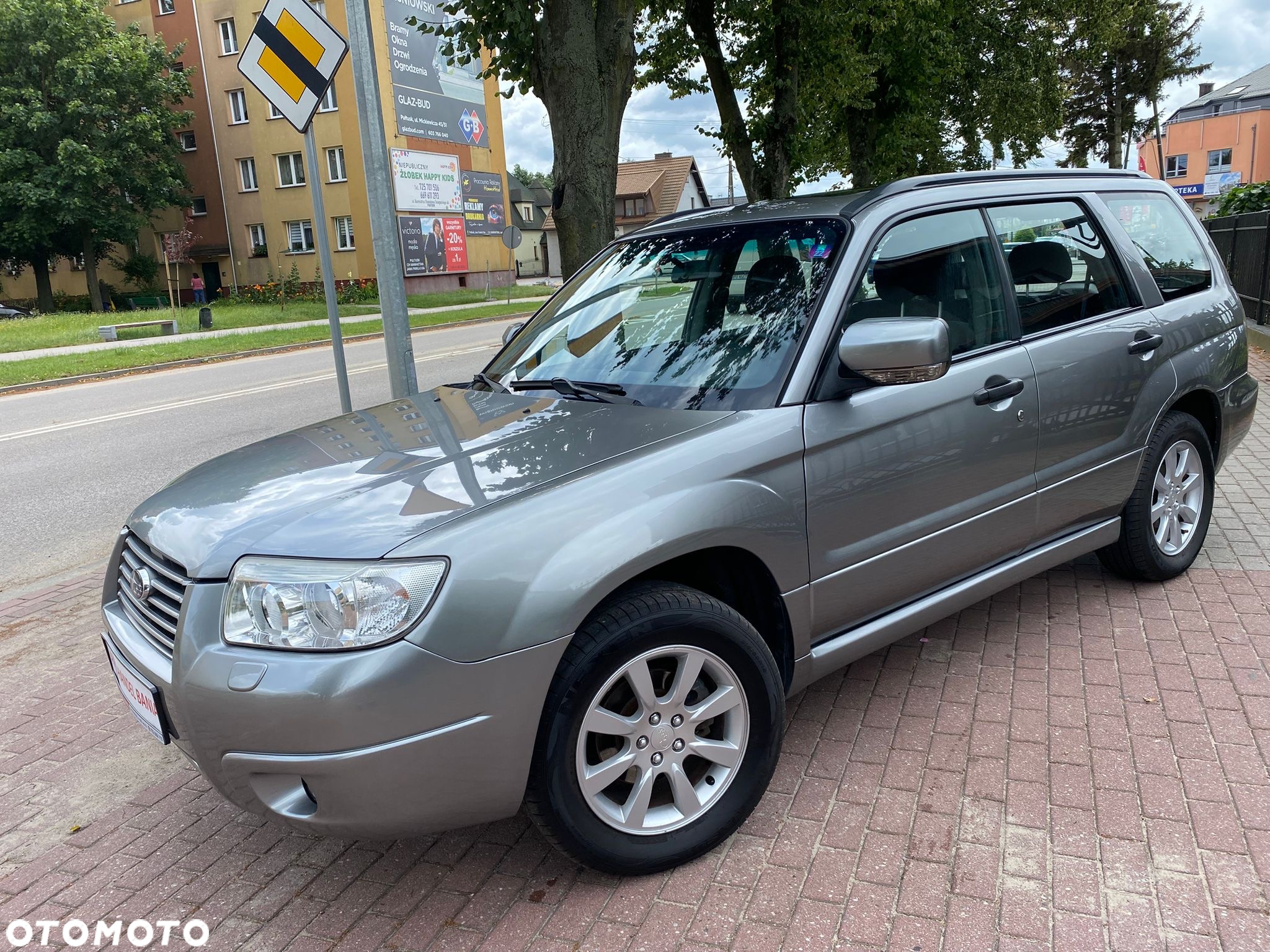 Subaru Forester 2.0 XC Celebration - 3