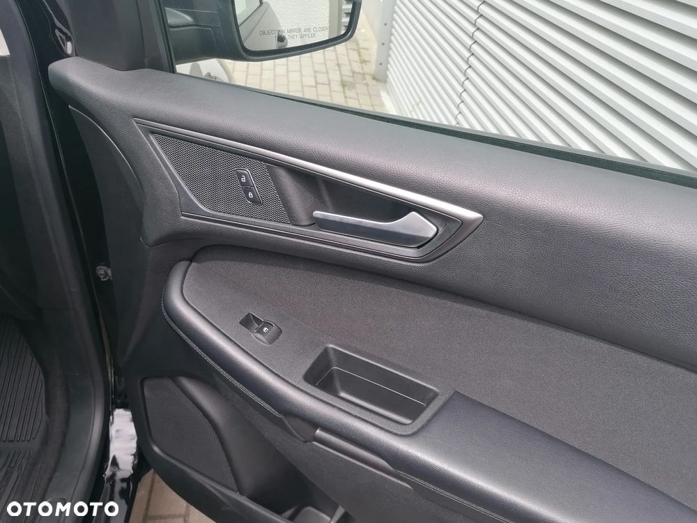 Ford Edge - 15