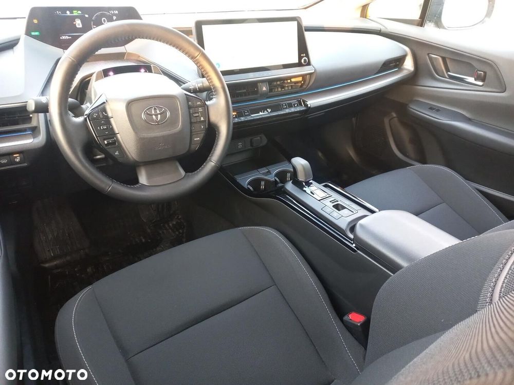 Toyota Prius - 13