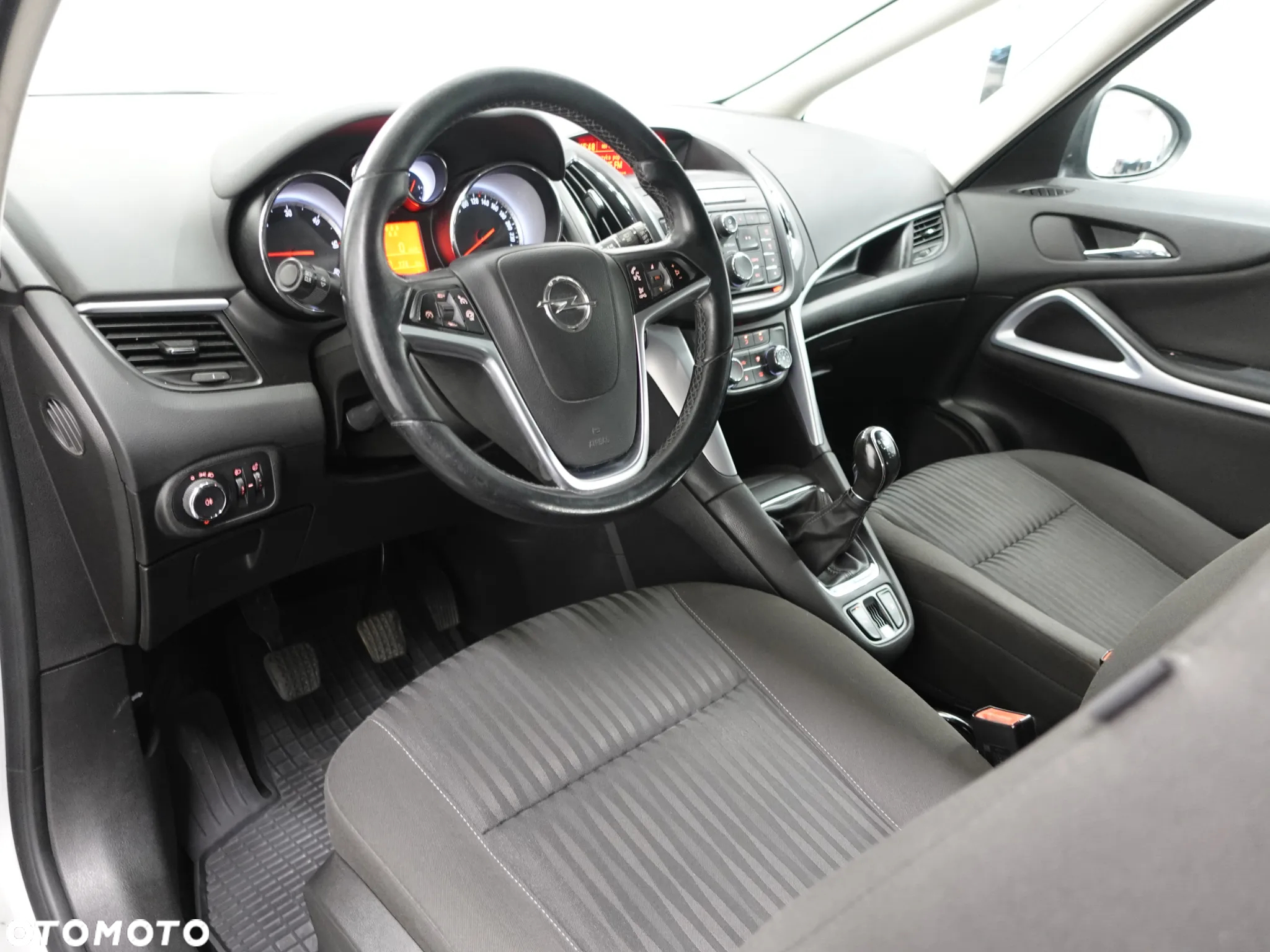 Opel Zafira Tourer 2.0 CDTI Edition - 21
