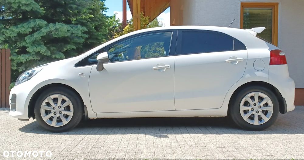 Kia Rio - 2