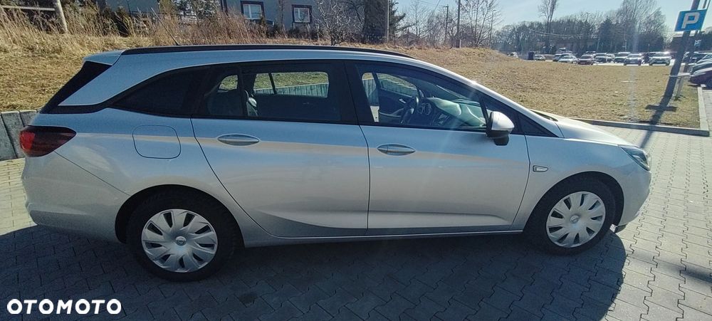 Opel Astra 1.6 CDTI Enjoy S&S - 10