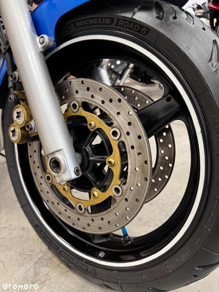 Yamaha XJR - 4