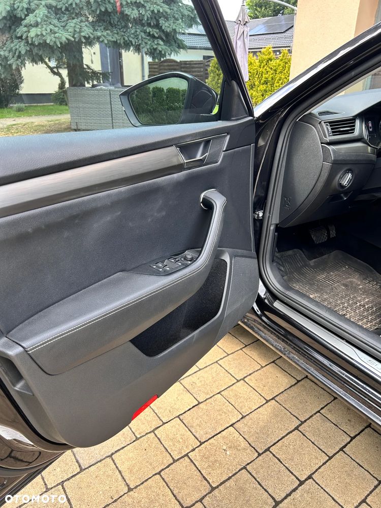 Skoda Superb 2.0 TSI Ambition DSG - 13
