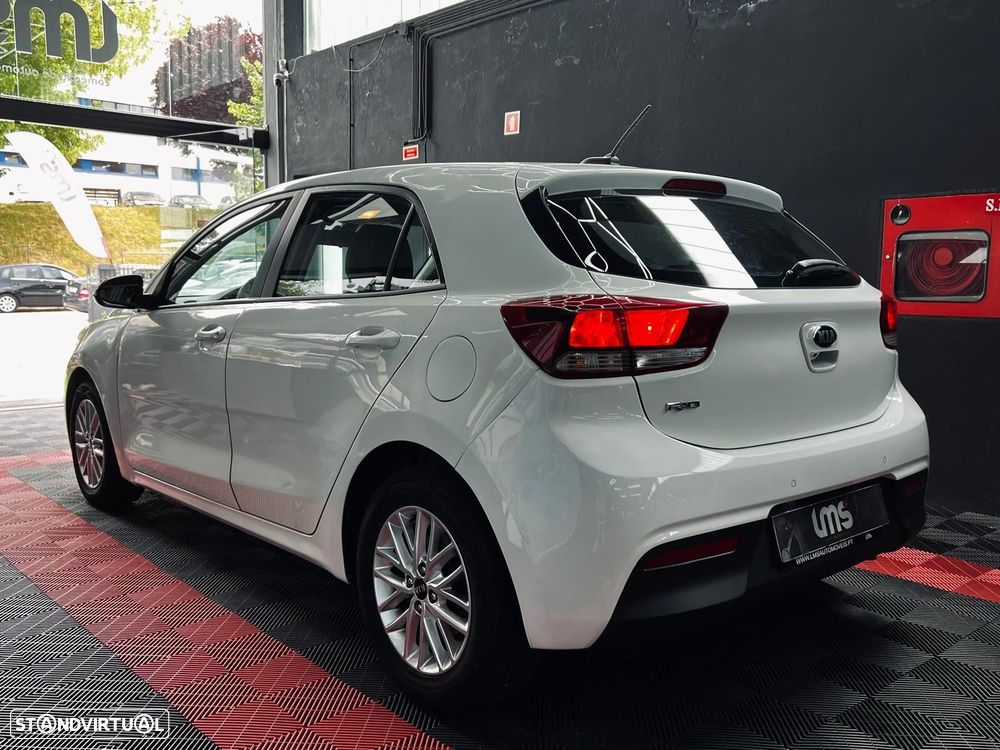 Kia Rio 1.2 CVVT LX - 10