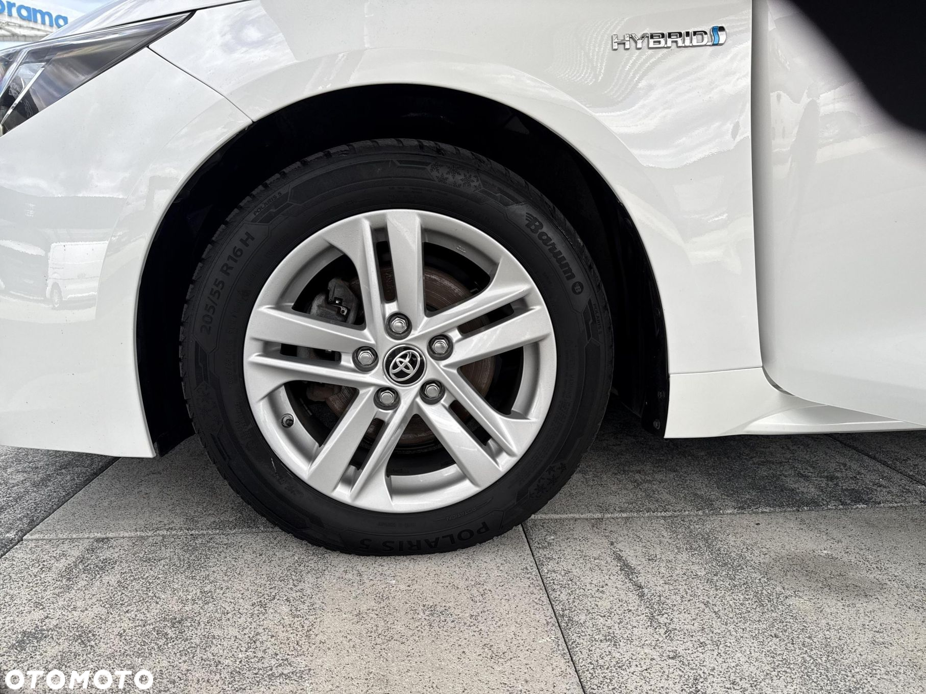 Toyota Corolla 1.8 Hybrid Comfort - 19