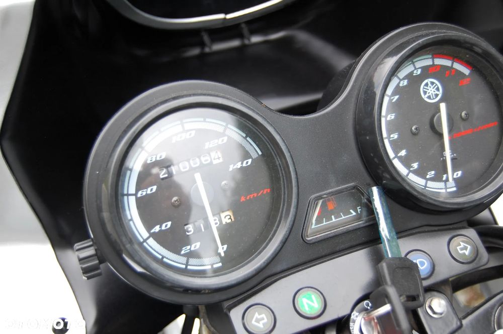 Yamaha YBR - 12