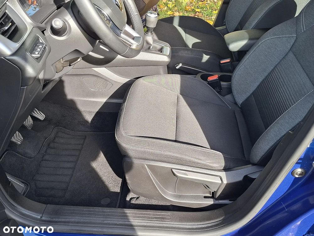 Renault Captur - 13